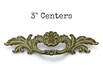 2 34 inch centres ribbed bin pulls shell handles P1832 Weathered shell pulls