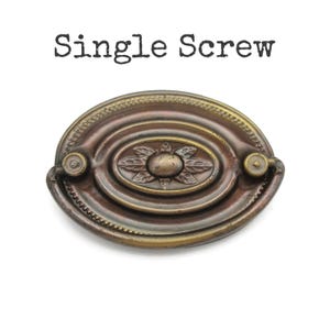 Vintage Drawer Pull Hepplewhite Aged Brass Tone Ornate Oval Single Screw Drawer Knob