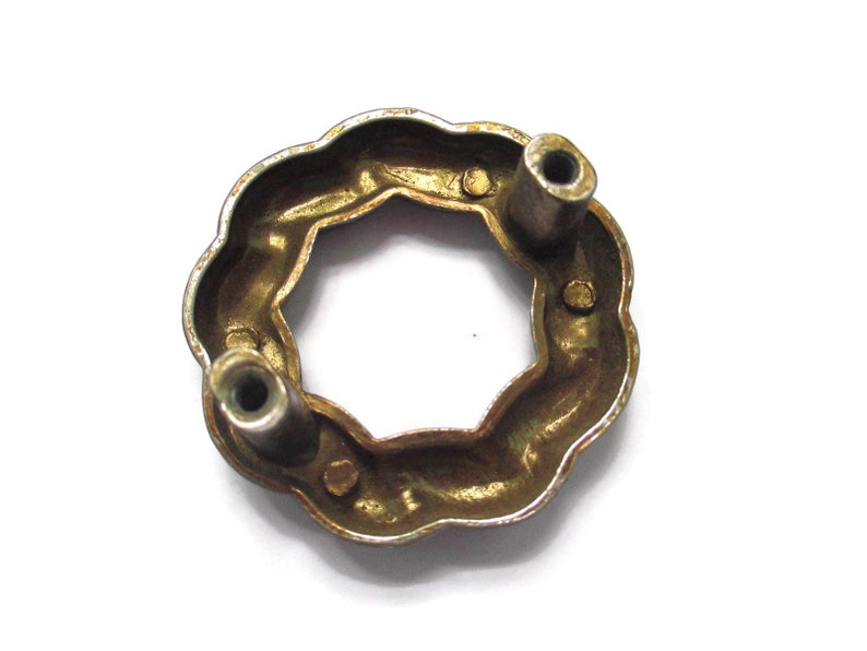 1 58 centers Round Wreath CLEARANCE Vintage Mid Century Modern Drawer Pull