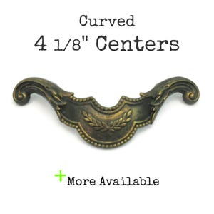 Curved French Provincial Drawer Pull: Aged Brass, 4 1/8&quot; Centers