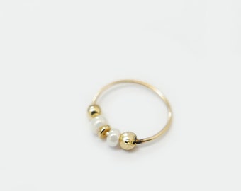 Gold 14k Helix .14k body piercing . cartilage earring .pearls hoop helix earring. Hear piercing. boho helix. helix, Eyebrow, Tragus. septum.