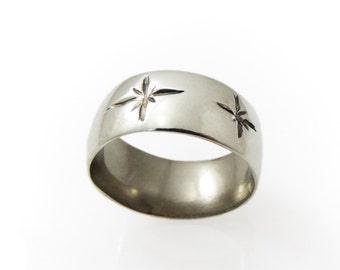 Anillo de plata ancho, anillo de plata de ley, banda de plata, anillo ancho, anillo detallado, banda de plata ancha, anillo de plata, anillo de estrellas, anillo unisex