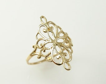 Lace ring. 14KGold Floral ring. Filigree ring. Filigree gold ring. Dainty gold ring. Gold ring. Gift for her.