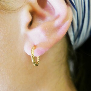 14Kt real yellow Small  hammered  gold hoops earrings. Dainty 14kt yellow gold hoop earrings. huggies earrings. 14kt texture elegant earring