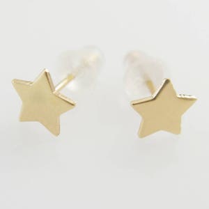 14K gold stud earrings. gold stars earrings. gold earrings. stare studs. gold earrings. gift for her. 14k earrings