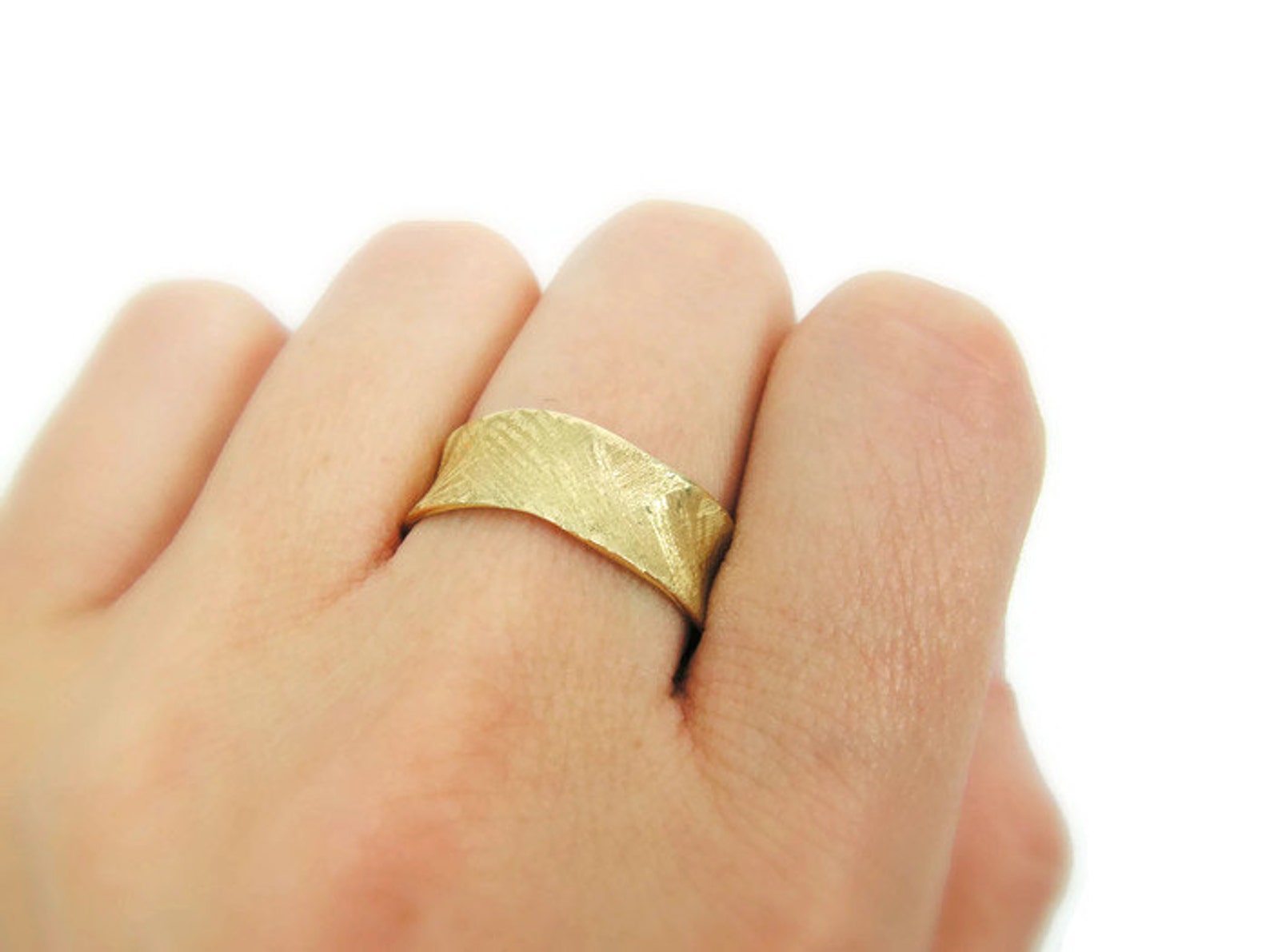 14K Gold Scratched Wavy Wedding Band. Unique Wedding Ring. Etsy