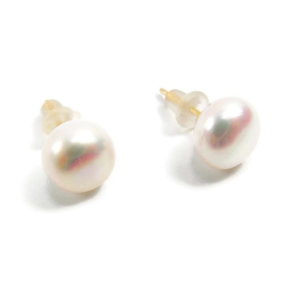 Pearl Gold Earrings. 14k Gold Post Earrings. 8mm Pearl Earrings
