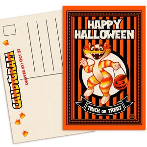 Puede incluir: Postal con rayas naranja y negras con un gato de dibujos animados que sostiene un cubo de calabaza. El texto "Happy Halloween" y "Trick or Treat" están en la postal.