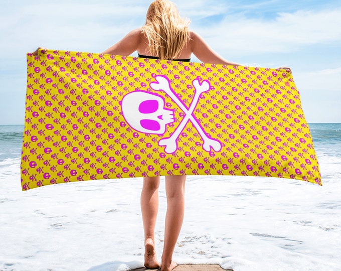 Pop Art Skull & Crossbones Patterned Towel - Yellow