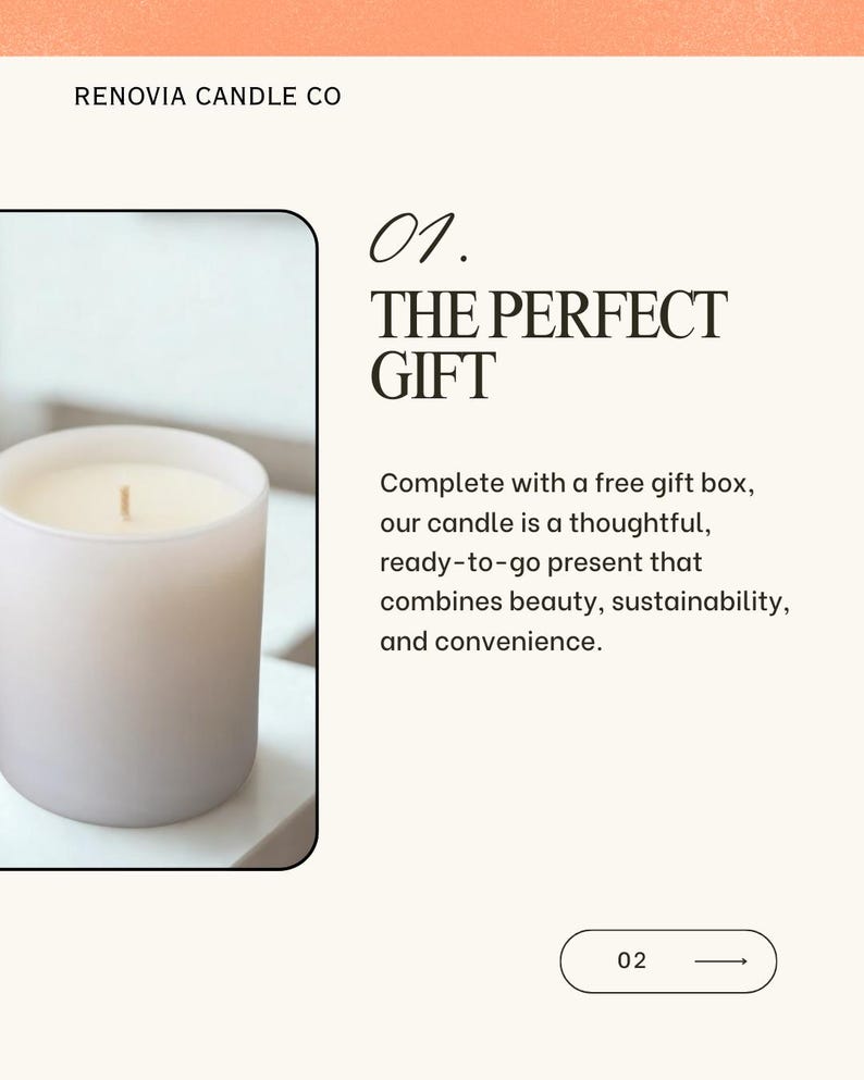 Op de afbeelding: Een witte kaars in een matglazen container met een houten lont. De tekst "RENOVIA CANDLE CO" staat bovenaan en "THE PERFECT GIFT" wordt hieronder weergegeven. De afbeelding staat tegen een lichtbeige achtergrond.