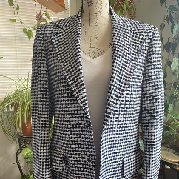 The Classic Houndstooth Blazer - Brownblue main image 1