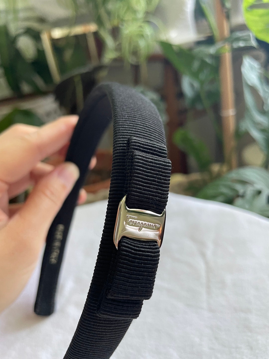 【FERRAGAMO】 BOW-EMBELLISHED LEATHER HEADBAND Ferragamo bow-embellished Headband | Black | FARFETCH