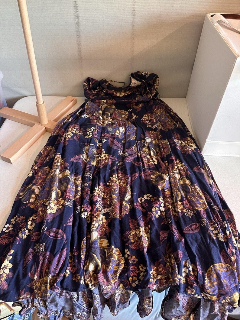 Free People Long Flowy Bohemian strappy cottagecore Maxi Dress Size 6 multicolor image 9