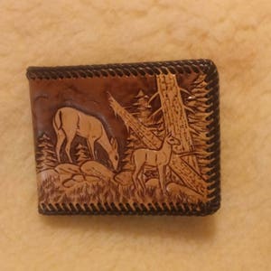 Cartera de cuero con diseño de ciervos escénicos