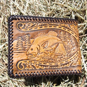 Cartera de piel para hombre con escenas de pesca