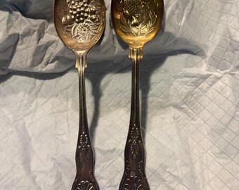2 Sheffield England reposes berry serving sooons Silverplate