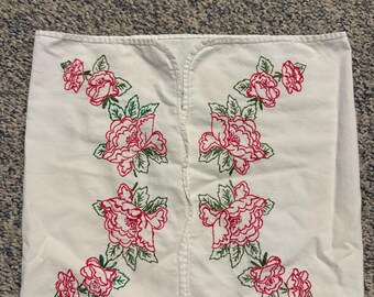 Vintage Floral Embroidery Dresser Topper/ Table Runner 34" x 15"