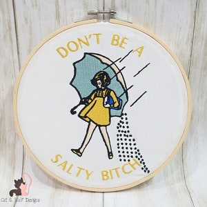 Salty Bitch 刺繍フープアート、ユニークなアート、壁掛け、壁装飾