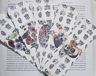 Marcapáginas con ramo de cementerio – Juego de marcapáginas florales góticos – Marcapáginas laminados espeluznantes, brillantes o holográficos