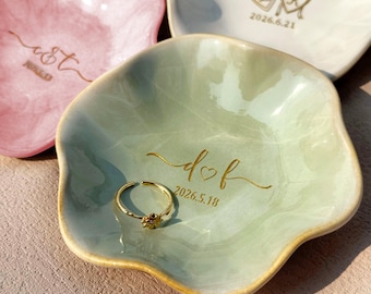 Benutzerdefinierte Keramik Ringschale für Verlobung, personalisierte Schmuckschale mit eingraviertem Namen für Brautjungfer Geschenk, benutzerdefinierte Ringtablett für Hochzeitsgeschenk