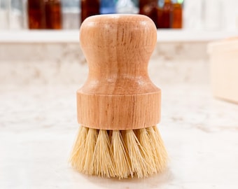 Cepillo de bambú para platos