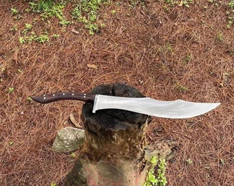 Machete de acero al carbono forjado a mano: mango de palisandro, funda de cuero