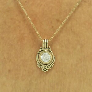 14k Yellow Gold Pendant with 8 mm Round Moissanite, 1.60 ct. 18 Gold Chain One of a Kind Pendant Made in the USA with Free Shipping. immagine 4