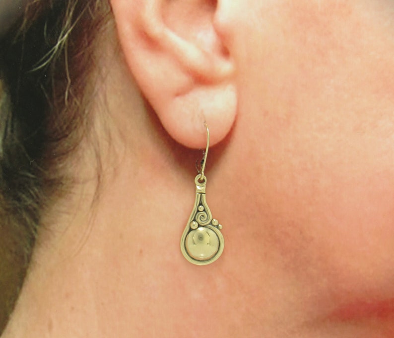 Boucles d'oreilles bombées uniques en or 14 carats, boucles d'oreilles artisanales uniques en leur genre fabriquées aux États-Unis avec livraison nationale gratuite image 7