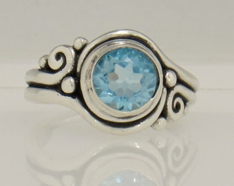 Anillo de topacio azul de plata de ley de 8 mm, tamaño 8 1/4, anillo artesanal único hecho a mano en los EE. UU. con envío nacional gratuito.