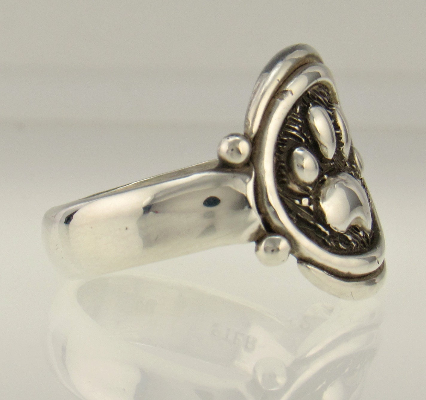 Sterling Silver Ring with Paw Design main image 0