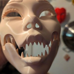 Geisha Masquerade Horror Mask (Movable Jaw) Light Skin Tone