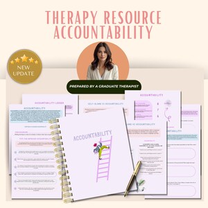 Könnte beinhalten: Ein Bild von Therapiematerialien mit dem Titel "Therapy Resource Accountability". Es zeigt ein Spiralnotizbuch, Arbeitsblätter und einen Stift. Das Notizbuchcover zeigt eine Person, die eine Leiter hinaufsteigt. Der Text "Prepared by a Graduate Therapist" ist ebenfalls sichtbar.
