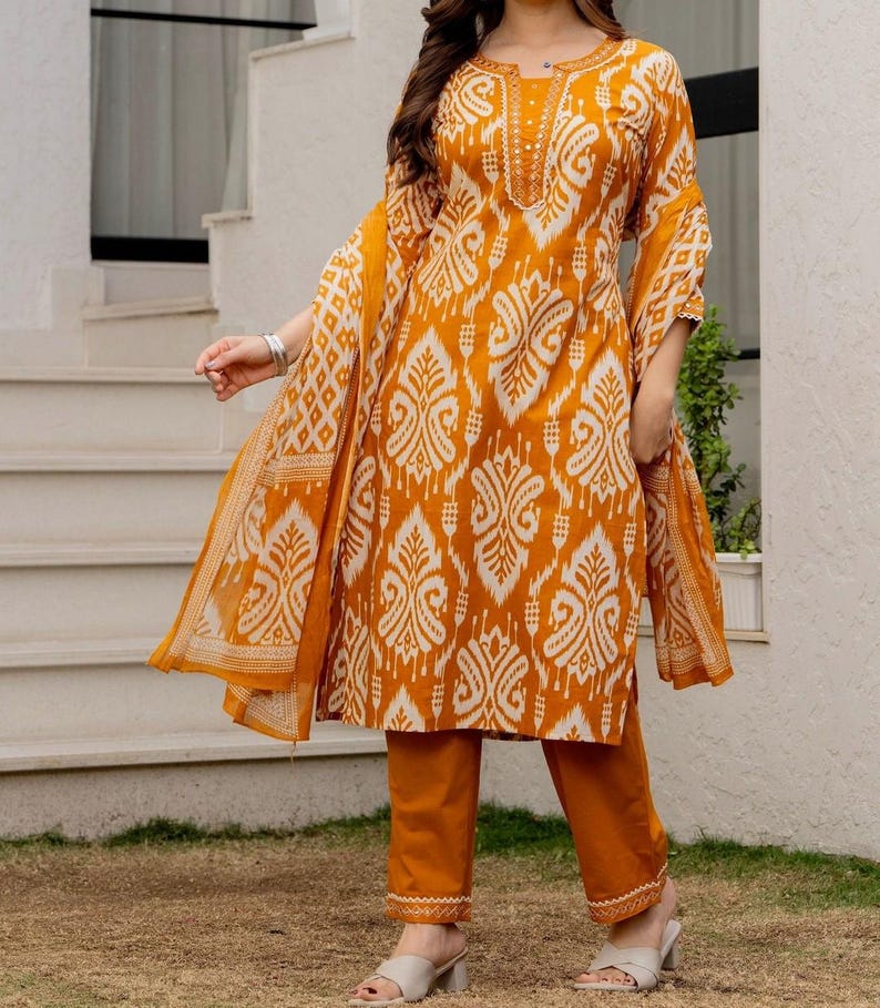 Conjunto de dupatta de pantalón kurti de algodón bordado amarillo, salwar kameez indio imagen 6