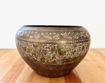 Vintage India brass decorative etched bowl or vase