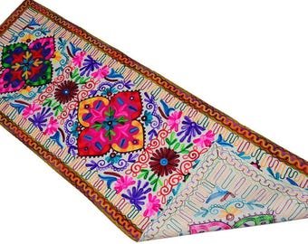 Boho Patchwork Embroidery Tapestry: Vintage Indian Wall Hanging Table Runner