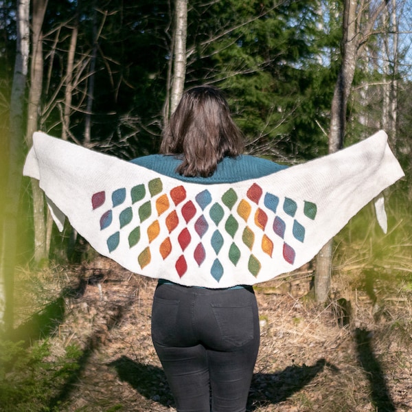 Karamella - pattern for short-row garter stitch shawl