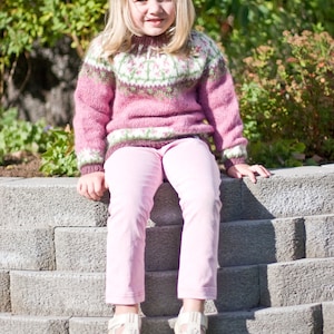 Linnéa - PATTERN for Icelandic lopapeysa (wool sweater) / kids & adult knitted létt-lopi cardigan circular yoke flower twinflower