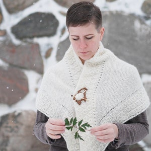 Droppe - PDF knitting pattern for an embossed droplet shawl