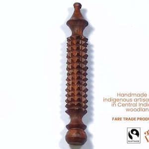 Rullo per agopressione a forma di porcospino con iniziali personalizzate, massaggiatore anticellulite per alleviare lo stress muscolare, regalo personalizzato per lei.