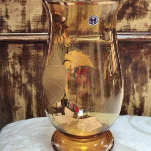 Vintage bärnstensfärgad glasvas 26 cm Borokristall Tjeckoslovakien Boho etsade löv Konstglas Utmärkt skick Samlarobjekt Heminredning Gåvor
