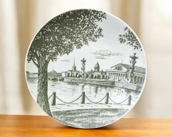 Piatto da parete in porcellana Lomonosov d'epoca • Piatto decorativo URSS da 20 cm • Panorama LFZ di San Pietroburgo • Arte in porcellana sovietica da collezione