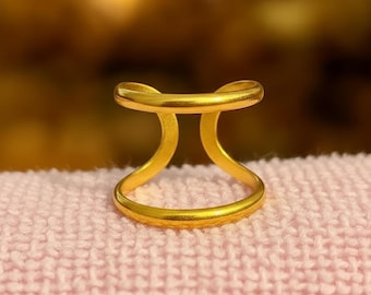 Gold Double Band Open Cuff Ring, Minimalist Parallel Statement Ring, Modern Geometric Knuckle Ring, Adjustable Two Band Jewelry, Cool Gift
