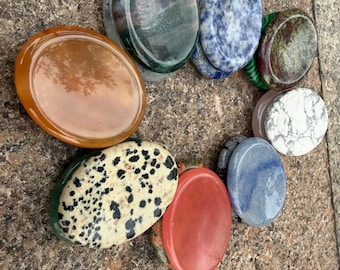 Gladde edelsteen zorgensteen – natuurlijke kristalpalmsteen voor verlichting van stress en angst, meditatie Reiki-healingcadeau
