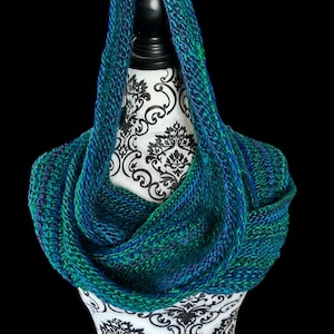 Extra soft and cozy cowl