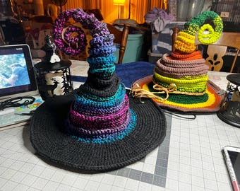 Twisted witch hat