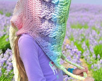Cabled pastel hood