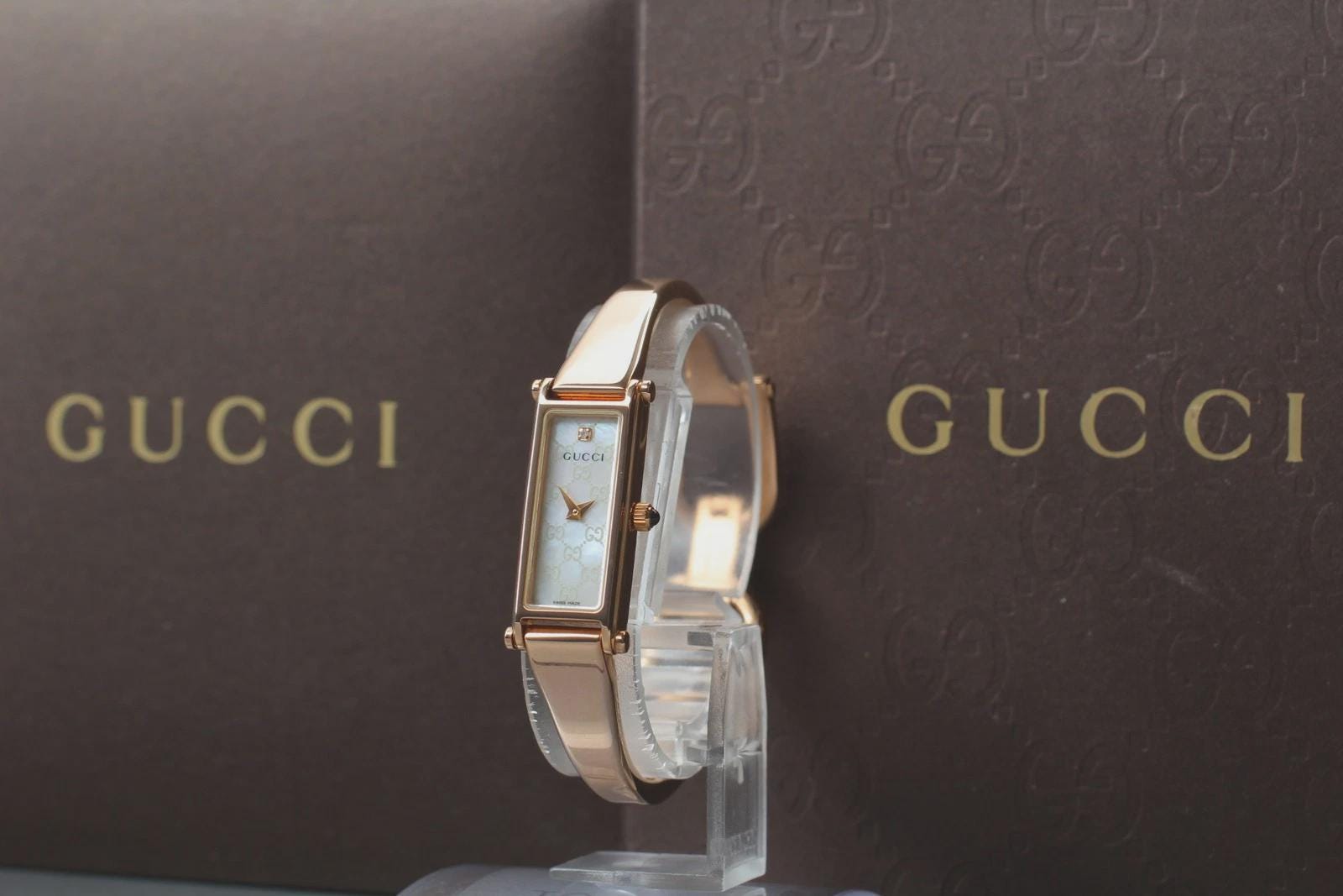 Gucci gold vintage watch - Etsy 日本