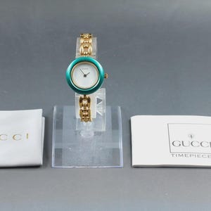 Vintage GUCCI Change Bezel 11/12.2 light Green Gold Quartz Women's Watch image 4