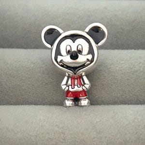 Rent silver s925 Disney Mickey Mouse Hoodie Charm Pärlhänge lämpligt för europeiskt Pandora Armband bild 1