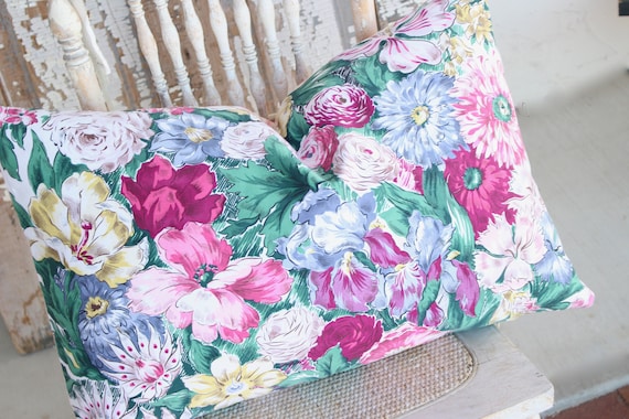Vintage Floral Pillow Cover: English Garden Pink Roses, 1930s Cotton